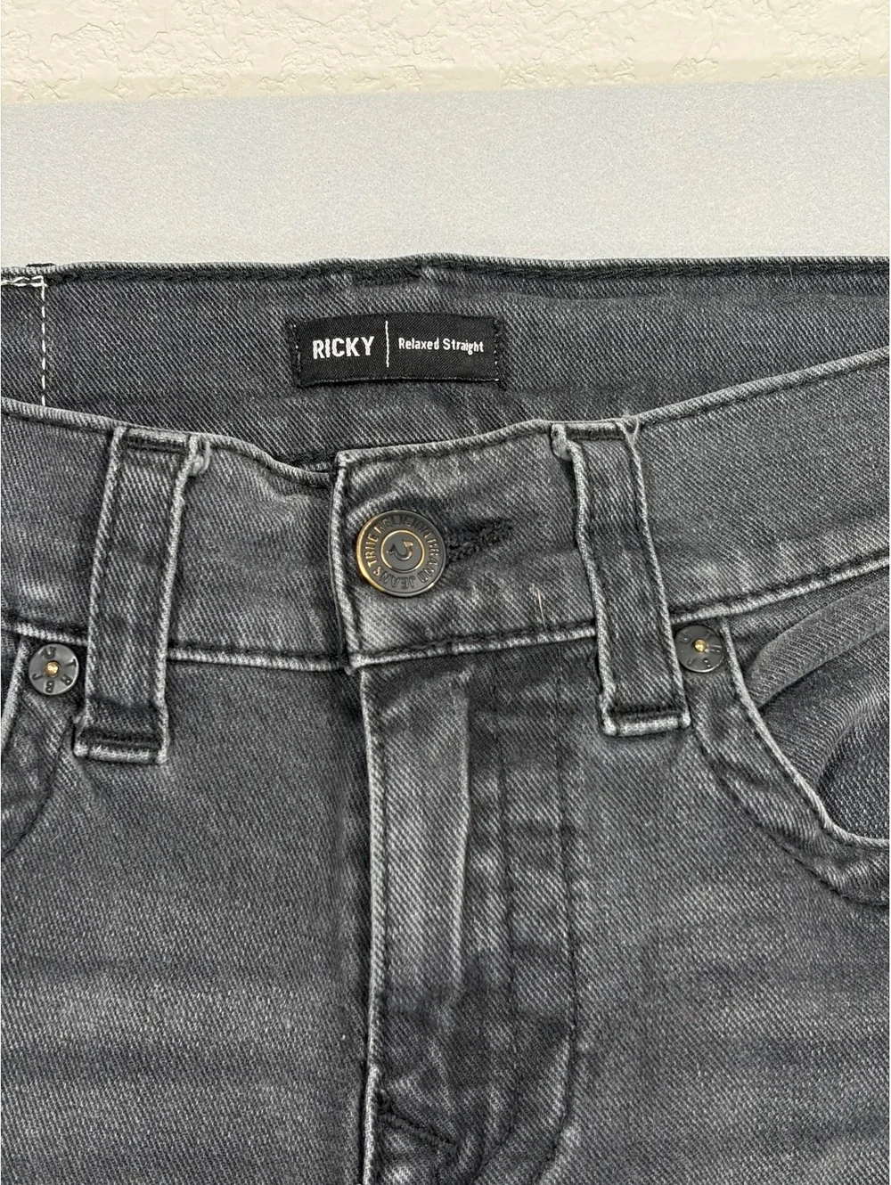 True Religion Ricky Straight Leg Jeans - Size 30 x 32 Black Denim Flap Pockets